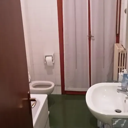 Pirenei شقة *